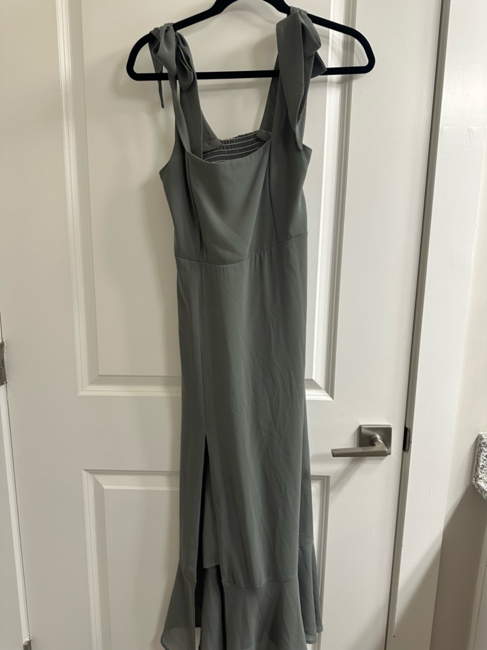 show me your mumu claire midi dress Sage Green